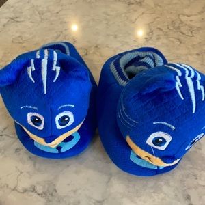Boys pjmask slippers M7/8